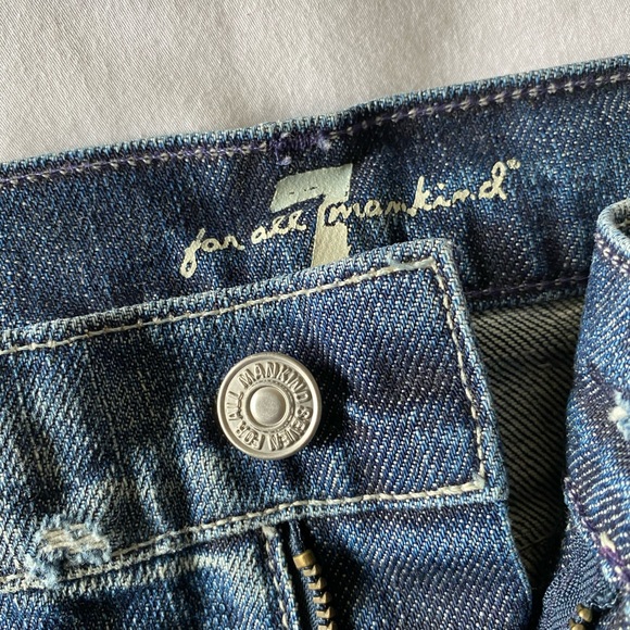 7 for AMK gorgeous mini skirt - Picture 3 of 8